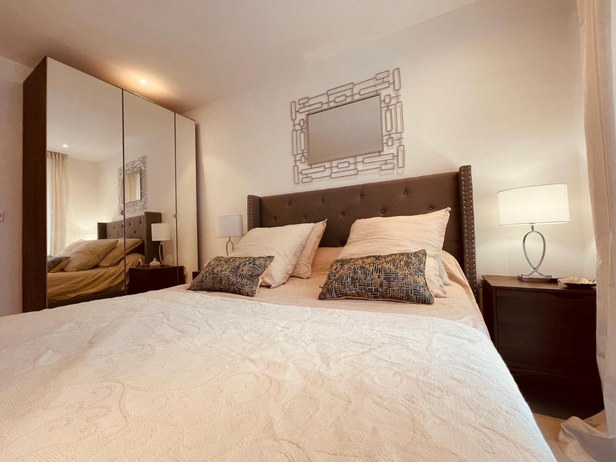 Nice Renting - Paganini - Spacious Apartment - 2 Bedrooms - King Bed - Bathtub - Heart Of Nizza Kültér fotó