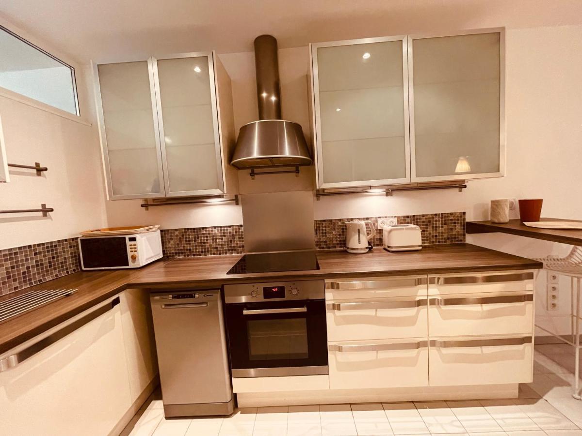 Nice Renting - Paganini - Spacious Apartment - 2 Bedrooms - King Bed - Bathtub - Heart Of Nizza Kültér fotó