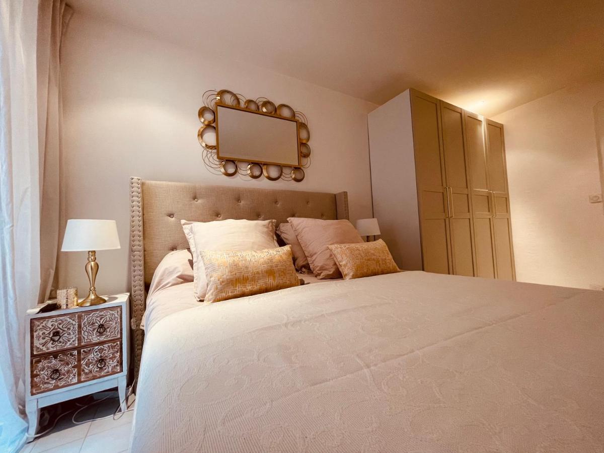 Nice Renting - Paganini - Spacious Apartment - 2 Bedrooms - King Bed - Bathtub - Heart Of Nizza Kültér fotó
