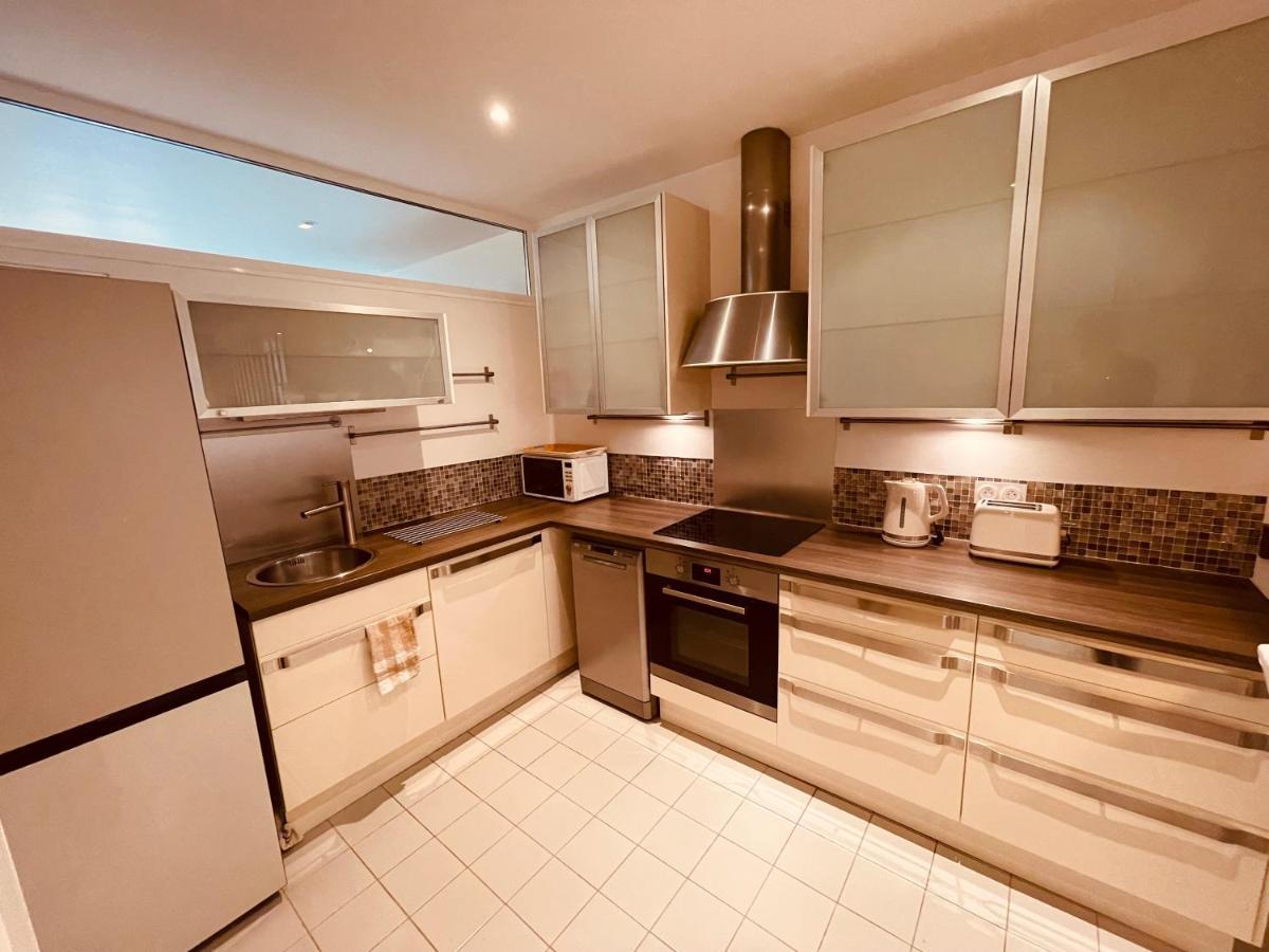 Nice Renting - Paganini - Spacious Apartment - 2 Bedrooms - King Bed - Bathtub - Heart Of Nizza Kültér fotó